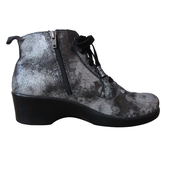 Alegria Eliza Elegance Ankle Boots 40 Black Floral Leather Velvet Laces Witchy - Picture 1 of 10